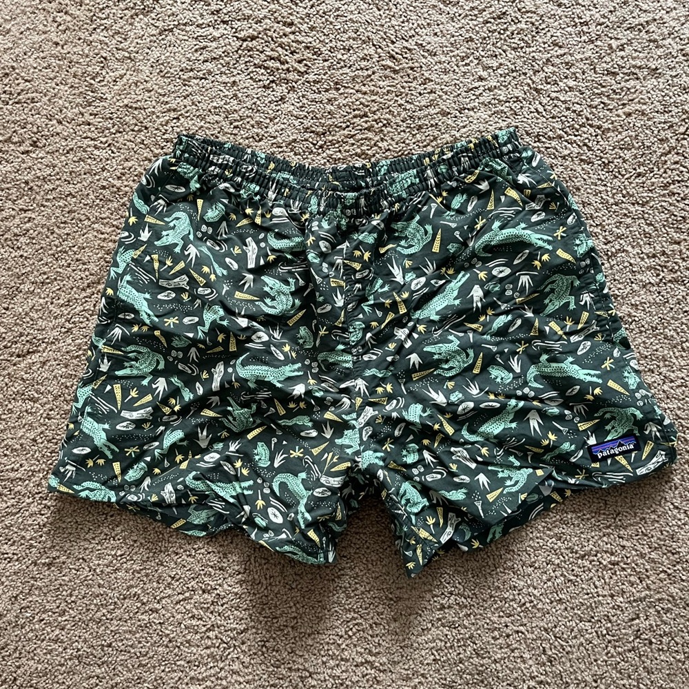 Patagonia Baggies 5” Shorts - Alligators and Bullfrogs Print